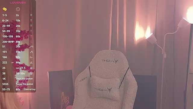 Flirty lee online show from 12.14.25