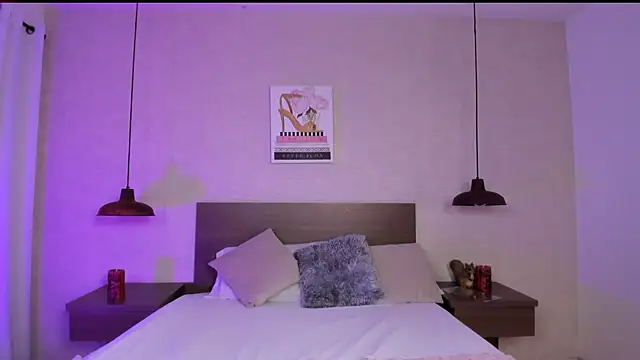 Snapshot of cloehill_ chatting on 11.29.25 cloehill online show from 11.29.25