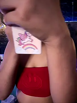 Snapshot of Isabella-Teen chatting on 09.17.25 Isabella-Teen online show from 09.17.25