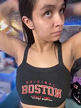 Snapshot of Isabella-Teen chatting on 09.19.25 Isabella-Teen online show from 09.19.25