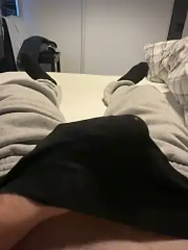 Snapshot of maxh08625 chatting on 12.03.25 maxh08625 online show from 12.03.25