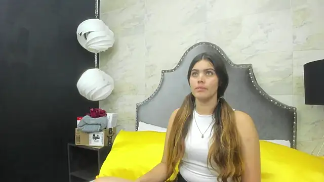 Snapshot of isabel_09 chatting on 07.20.26 isabel 09 online show from 07.20.26