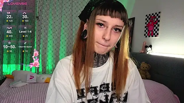 LilithPoison online show from 10.23.25