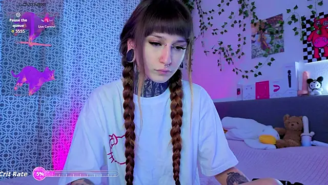 LilithPoison online show from 05.07.26