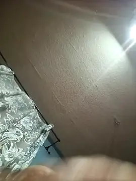 Snapshot of Jarektchurzewski chatting on 11.29.25 Jarektchurzewski online show from 11.29.25