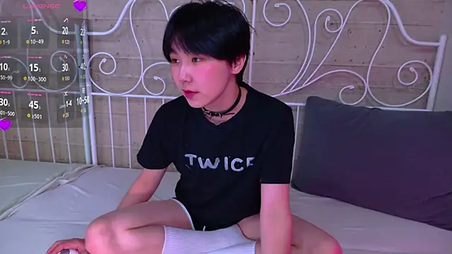 Snapshot of HeejinWang chatting on 05.16.26 HeejinWang online show from 05.16.26