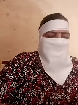 Love-890 online show from 11.04.25