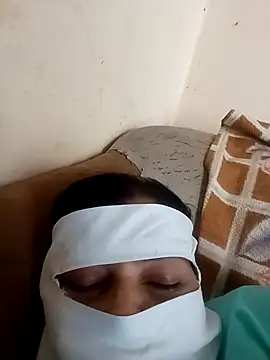 Love-890 online show from 11.14.25