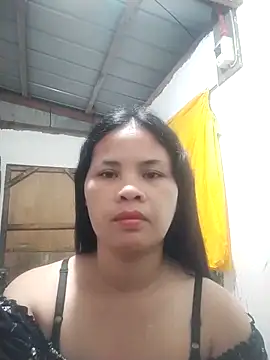 Snapshot of sweet_bella16 chatting on 09.18.25 sweet bella16 online show from 09.18.25