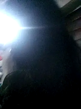 Snapshot of sweet_bella16 chatting on 09.27.25 sweet bella16 online show from 09.27.25