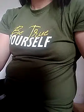 Snapshot of sweet_bella16 chatting on 10.07.25 sweet bella16 online show from 10.07.25