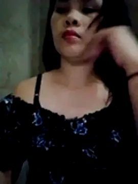 Snapshot of sweet_bella16 chatting on 10.14.25 sweet bella16 online show from 10.14.25