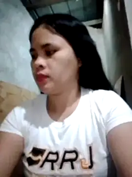 Snapshot of sweet_bella16 chatting on 10.21.25 sweet bella16 online show from 10.21.25