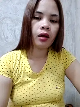 Snapshot of sweet_bella16 chatting on 10.30.25 sweet bella16 online show from 10.30.25