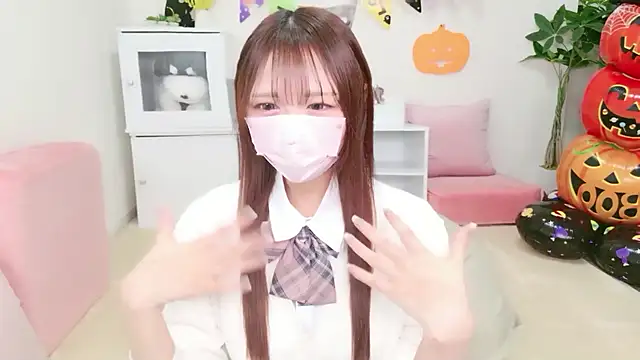 Snapshot of Yurika_ch chatting on 11.01.25 Yurika ch online show from 11.01.25