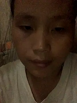 Snapshot of huong-18 chatting on 09.25.25 huong-18 online show from 09.25.25