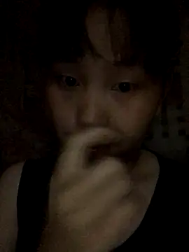 Snapshot of huong-18 chatting on 09.26.25 huong-18 online show from 09.26.25