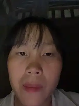 Snapshot of huong-18 chatting on 11.09.25 huong-18 online show from 11.09.25