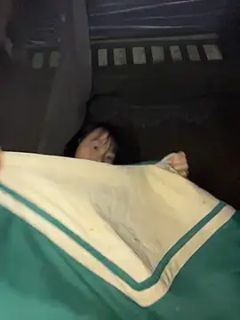 Snapshot of huong-18 chatting on 11.20.25 huong-18 online show from 11.20.25