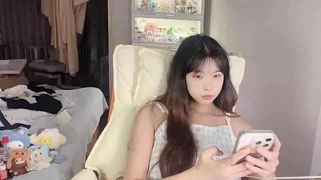 Snapshot of Akong11 chatting on 06.27.26 Akong11 online show from 06.27.26