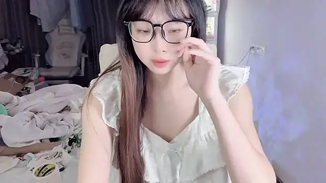 Snapshot of Akong11 chatting on 07.06.26 Akong11 online show from 07.06.26
