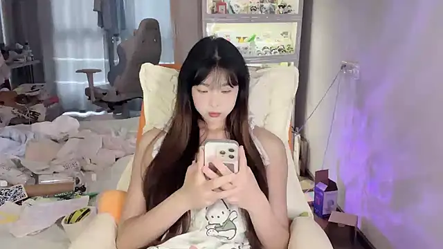 Snapshot of Akong11 chatting on 07.10.26 Akong11 online show from 07.10.26