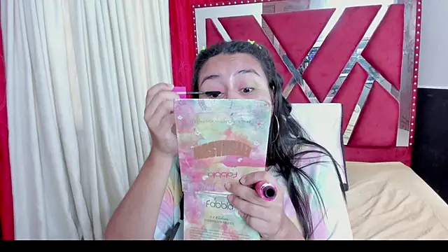 Snapshot of Luna021_1 chatting on 09.24.25 Luna021 1 online show from 09.24.25