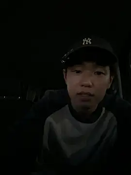 Snapshot of KAMESAN08 chatting on 11.16.25 KAMESAN08 online show from 11.16.25