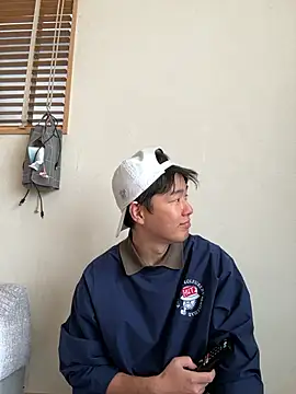 Snapshot of KAMESAN08 chatting on 11.23.25 KAMESAN08 online show from 11.23.25