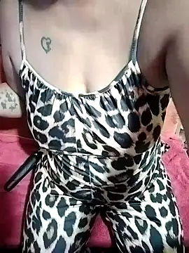 Snapshot of Ninus7 chatting on 11.06.25 Ninus7 online show from 11.06.25