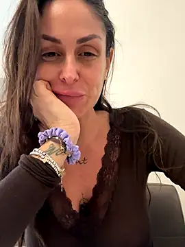 ainaht online show from 12.15.25