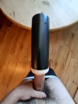 Snapshot of Chrisss1995 chatting on 09.18.25 Chrisss1995 online show from 09.18.25