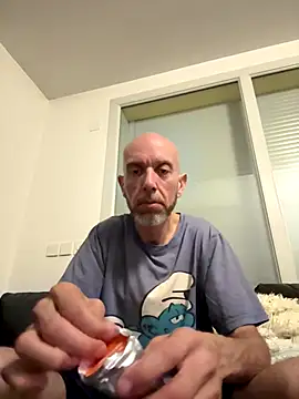 Snapshot of Sly38900 chatting on 09.15.25 Sly38900 online show from 09.15.25