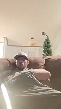 Snapshot of bangbangrider3 chatting on 12.16.25 bangbangrider3 online show from 12.16.25