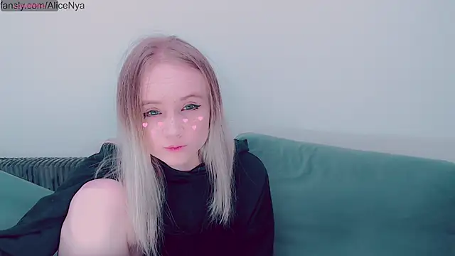 AliceNya cute online show from 10.26.25