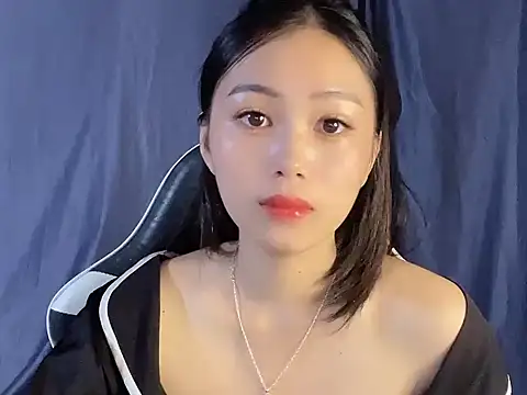 Lyly4757 online show from 09.21.25