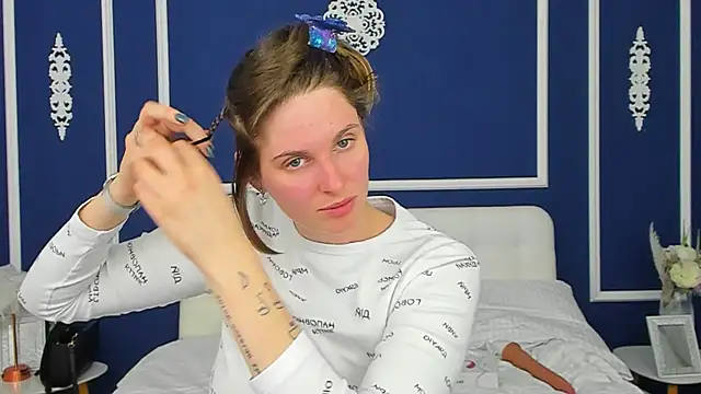 SabrinaRayX online show from 10.22.25