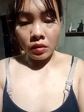 emilyzz online show from 10.04.25