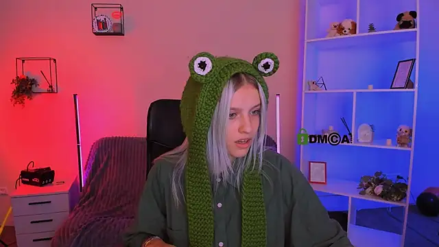 kaela spell  online show from 11.07.25