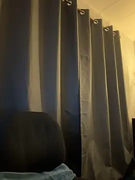 ZoeyJohnson online show from 11.07.25