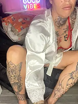 DIRTY PAISLEY X online show from 10.24.25