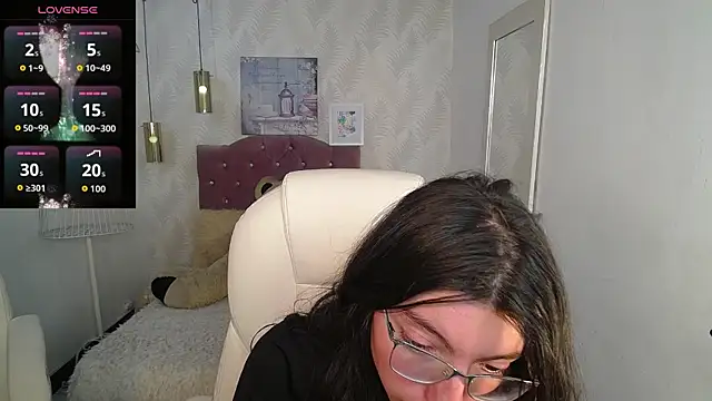 alllyson  online show from 11.11.25