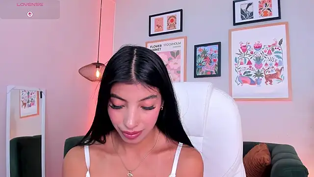 Tiffany Low online show from 07.21.26