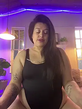Snapshot of Andrea_secret_ chatting on 06.18.26 Andrea secret online show from 06.18.26
