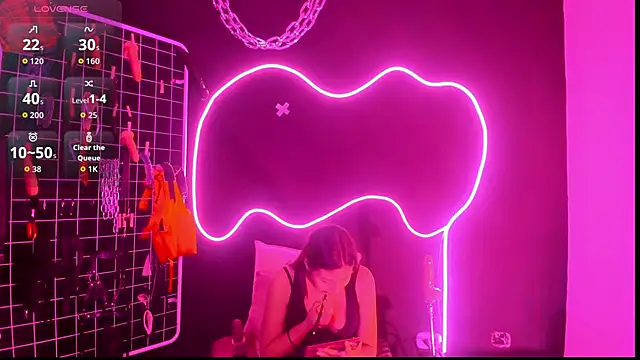 Snapshot of Mistress_Megan_BDSM chatting on 10.12.25 Mistress Megan BDSM online show from 10.12.25