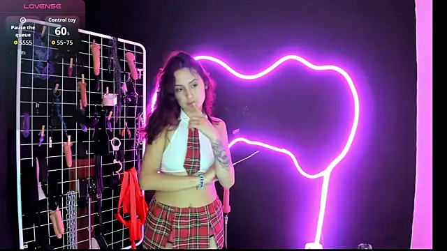 Snapshot of Mistress_Megan_BDSM chatting on 11.18.25 Mistress Megan BDSM online show from 11.18.25