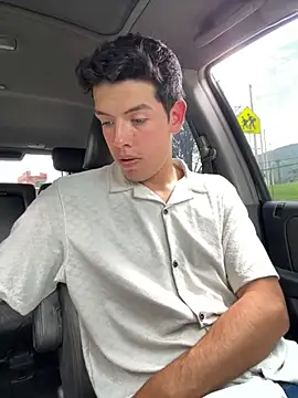 Snapshot of mattebret11 chatting on 10.20.25 mattebret11 online show from 10.20.25