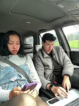 mattebret11 online show from 11.24.25