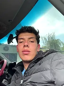 mattebret11 online show from 12.16.25