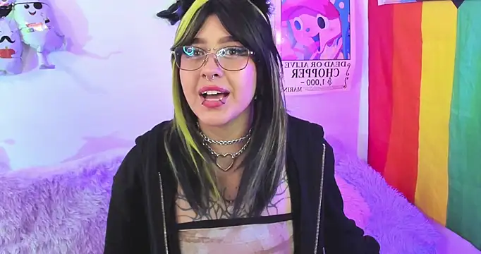 Snapshot of NekoWaifu chatting on 10.29.25 NekoWaifu online show from 10.29.25